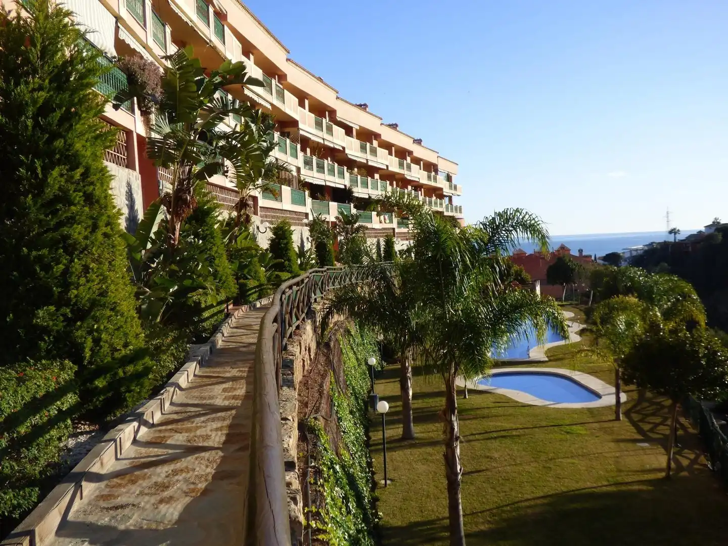 Vista exterior de Apartamento en venta en Fuengirola con Aire acondicionado, Jardín privado y Terraza