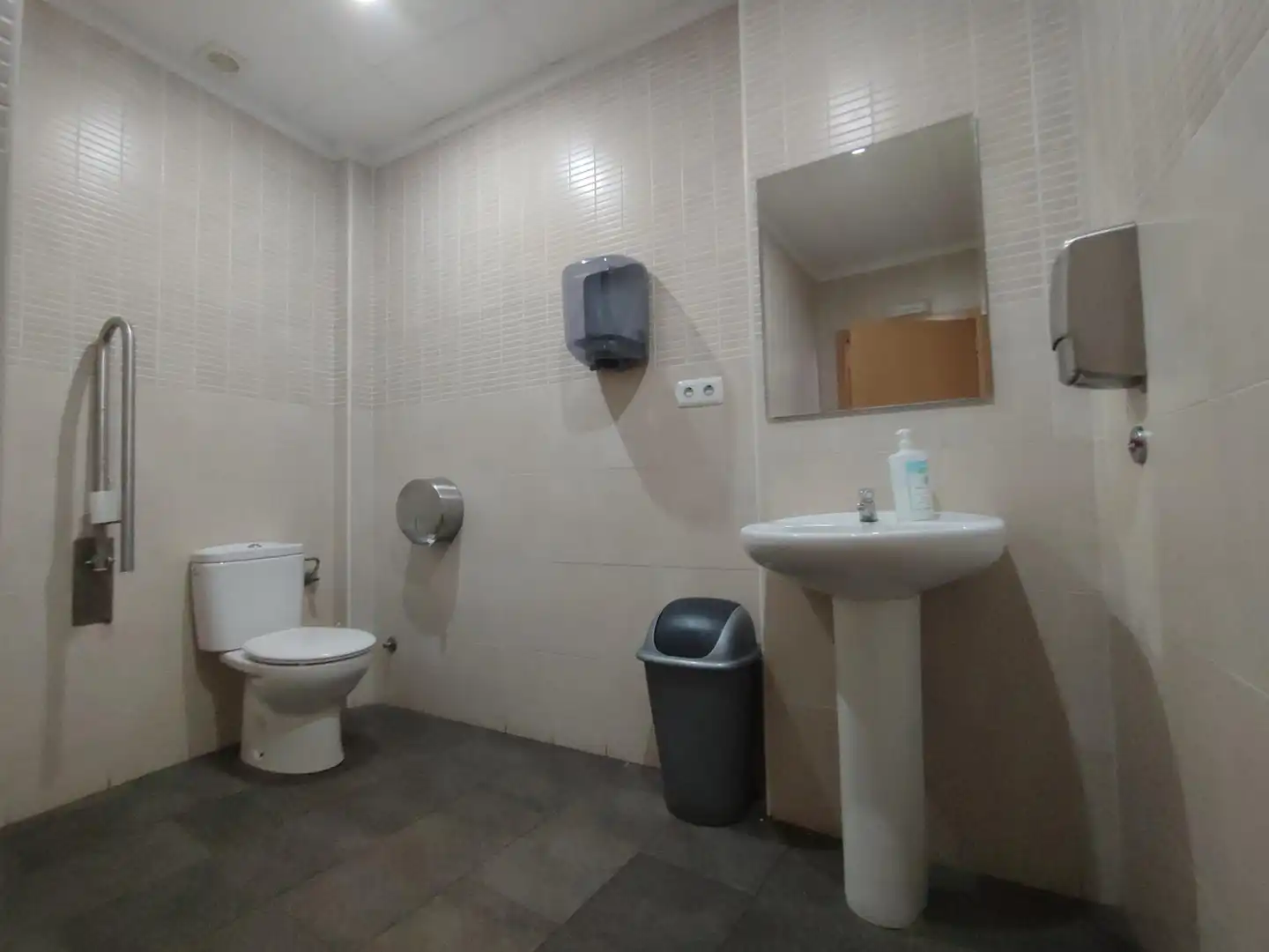 Baño de Casa adosada en venta en Gilet con Terraza y Balcón
