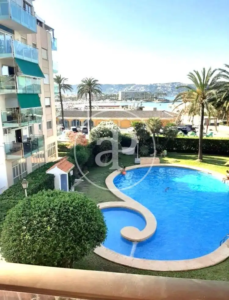 Vista exterior de Piso de alquiler en Jávea / Xàbia con Aire acondicionado, Calefacción y Jardín privado