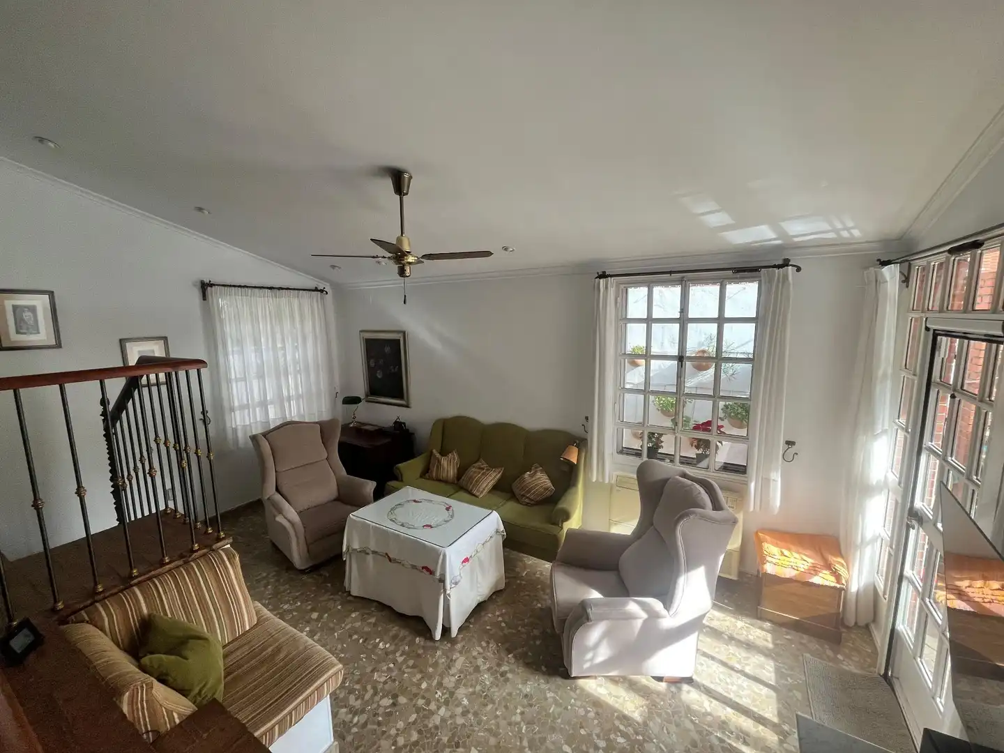 Living room of Houses for sale in Sevilla  with Air Conditioner, Heating and Private garden