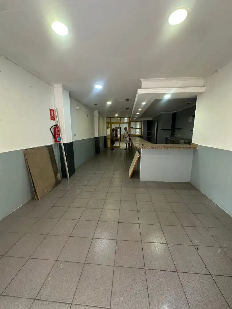 Local de alquiler en Elche / Elx