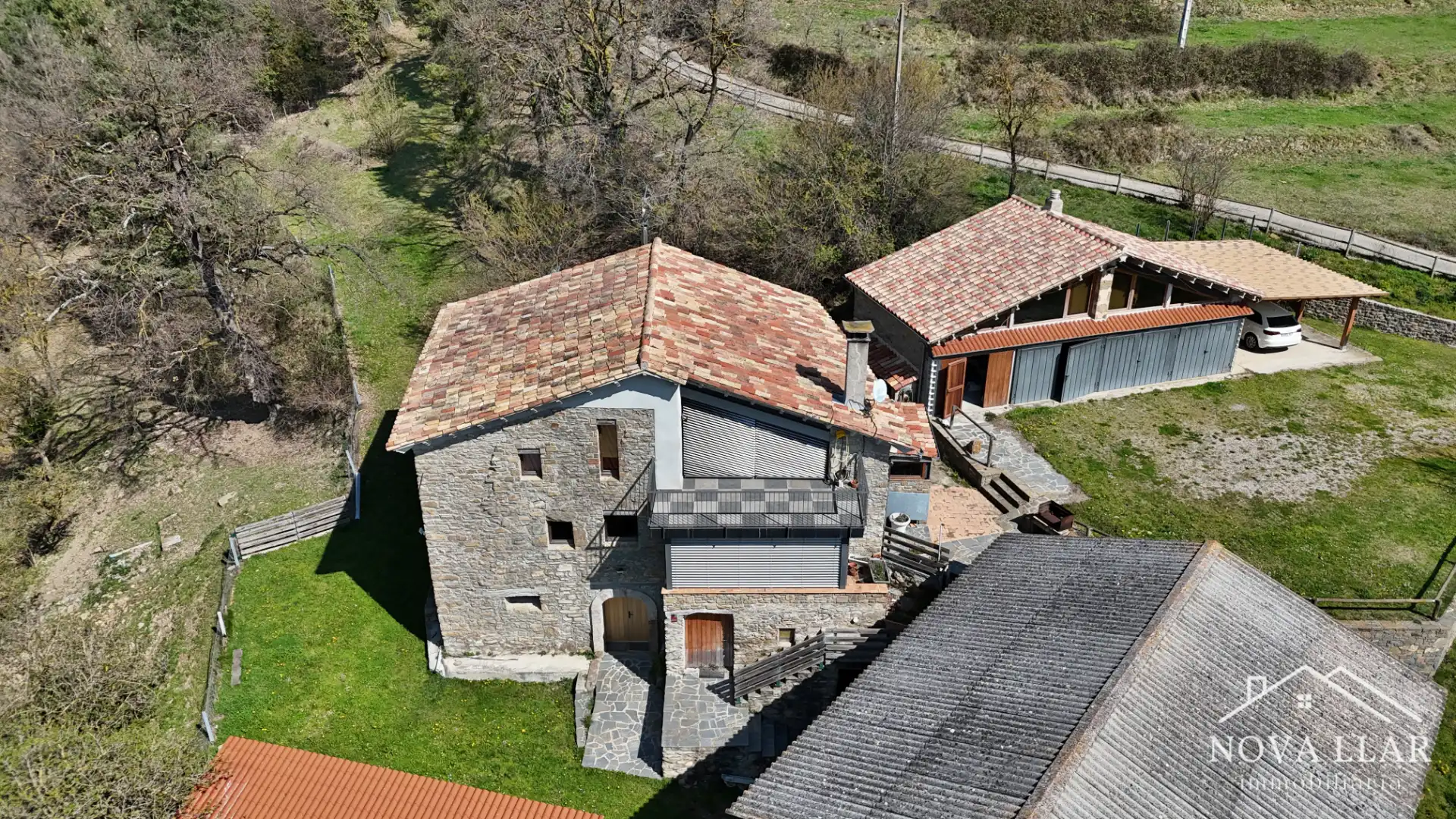 Vista exterior de Finca rústica en venta en Les Llosses con Calefacción, Jardín privado y Parquet