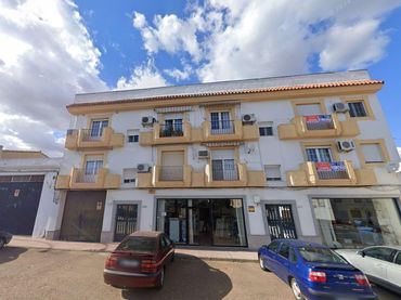 Locale commerciale in vendita a EXTREMADURA 145