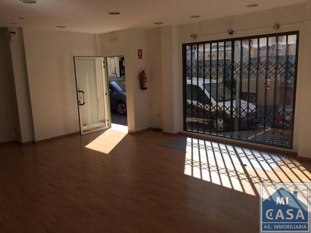 Local comercial en Alquiler en Centro