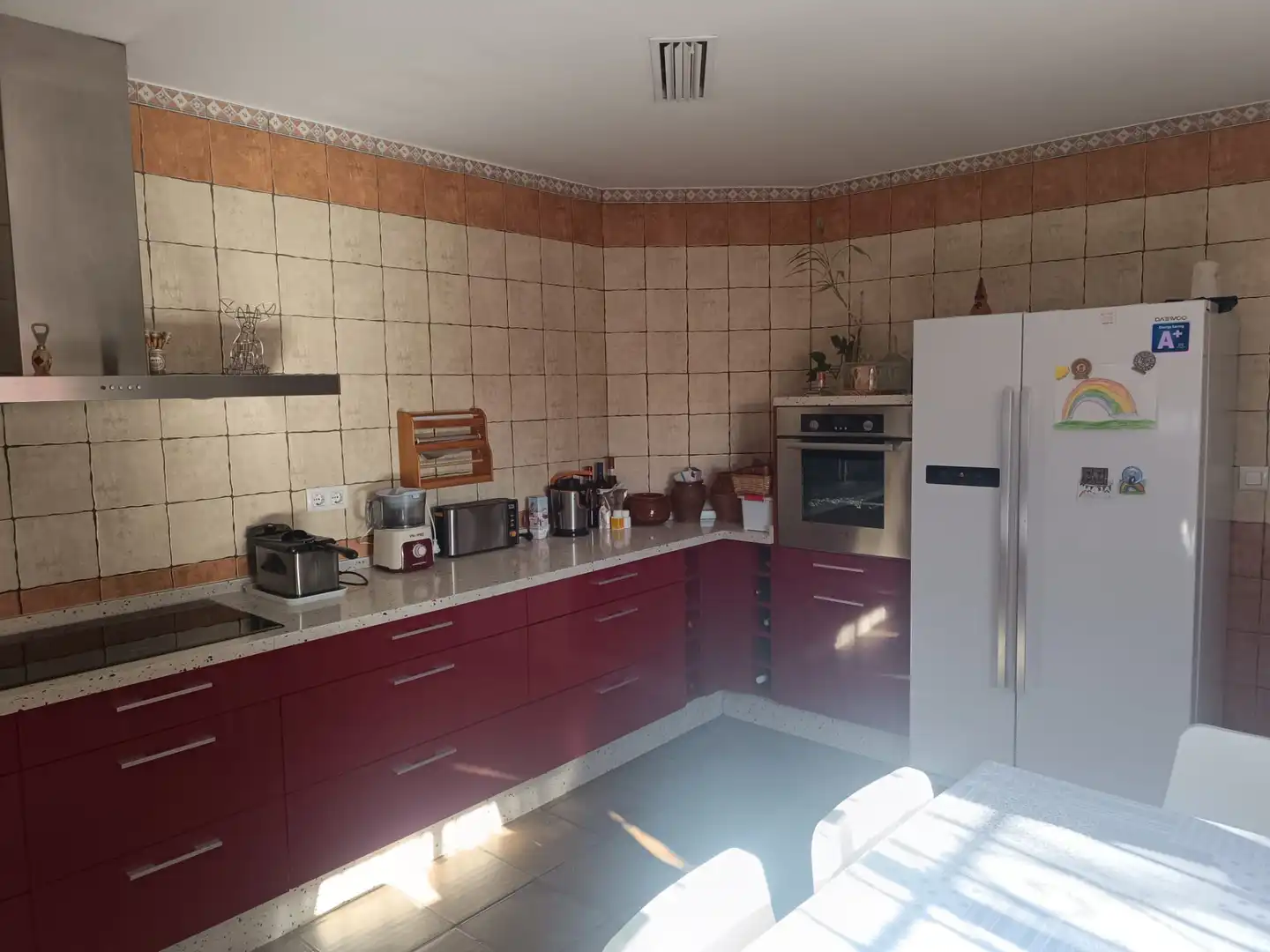 Cuina de Casa o xalet en venda en Alcalá de Guadaira amb Aire condicionat, Calefacció i Jardí privat