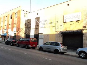 Nave industrial in affitto a Terrassa