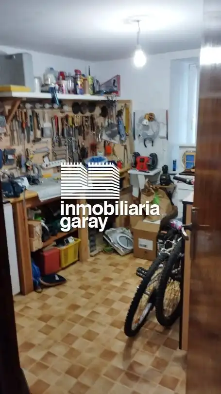 Vista exterior de Casa adosada en venda en Merindad de Valdivielso amb Calefacció i Moblat