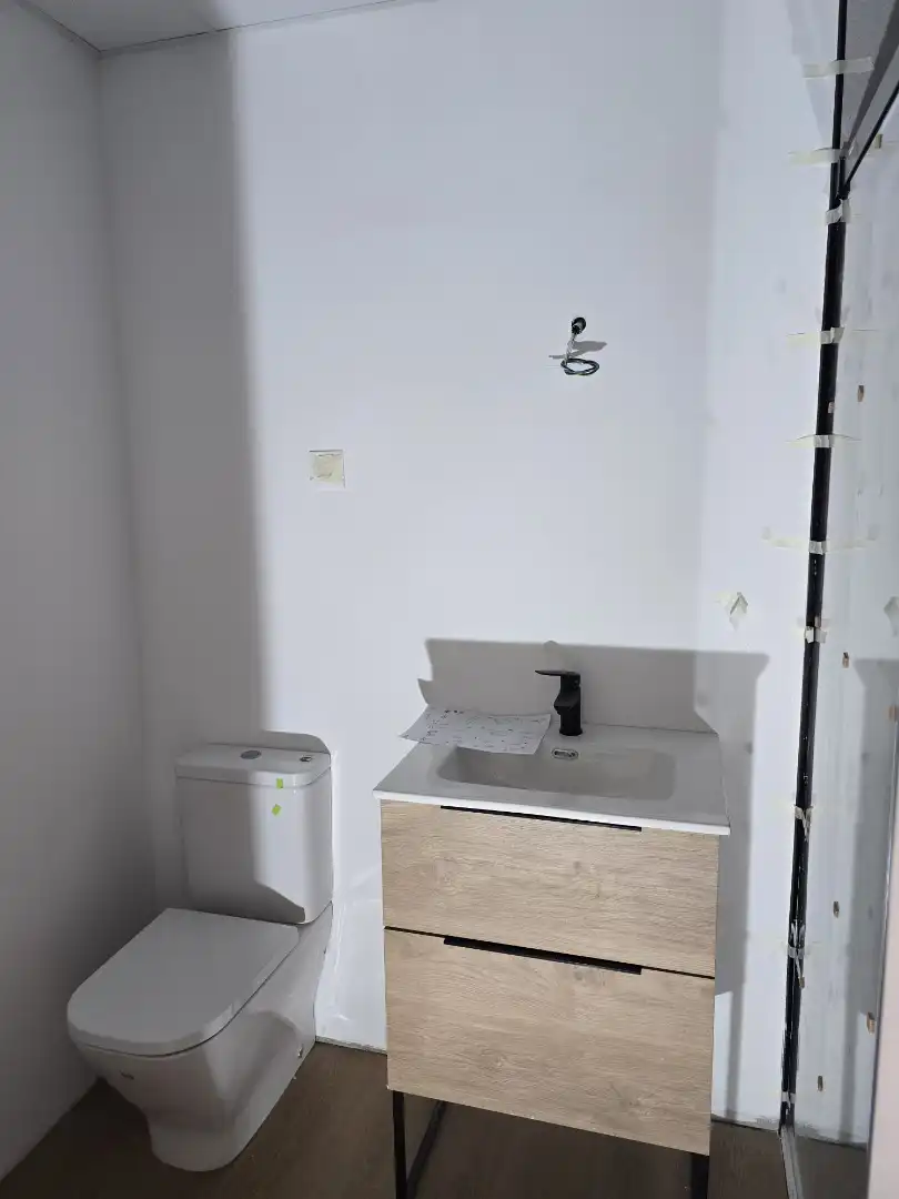 Bany de Apartament en venda en Madrid amb Calefacció, Moblat i Forn