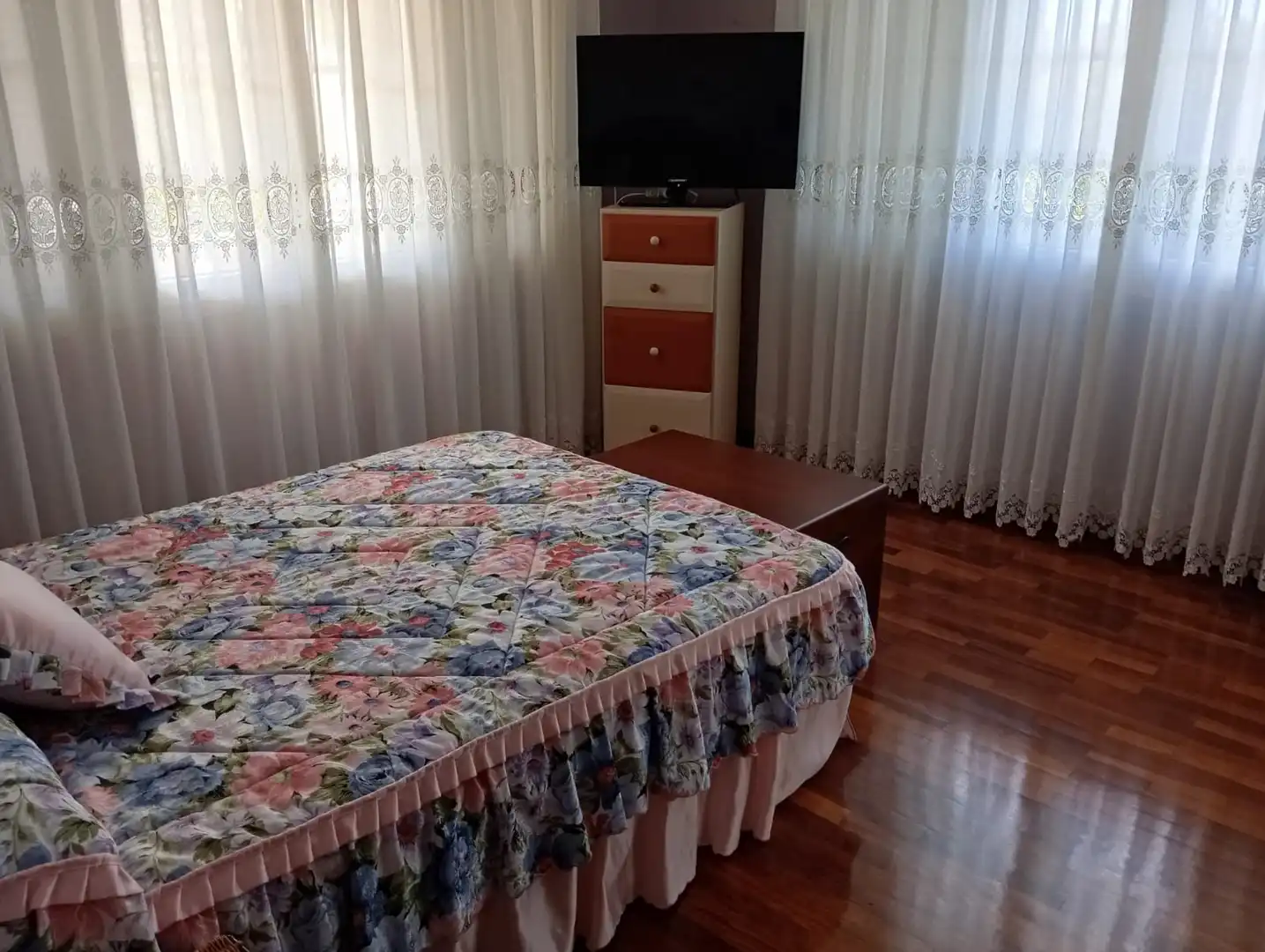 Dormitori de Casa o xalet en venda en Carballo amb Calefacció, Moblat i Forn
