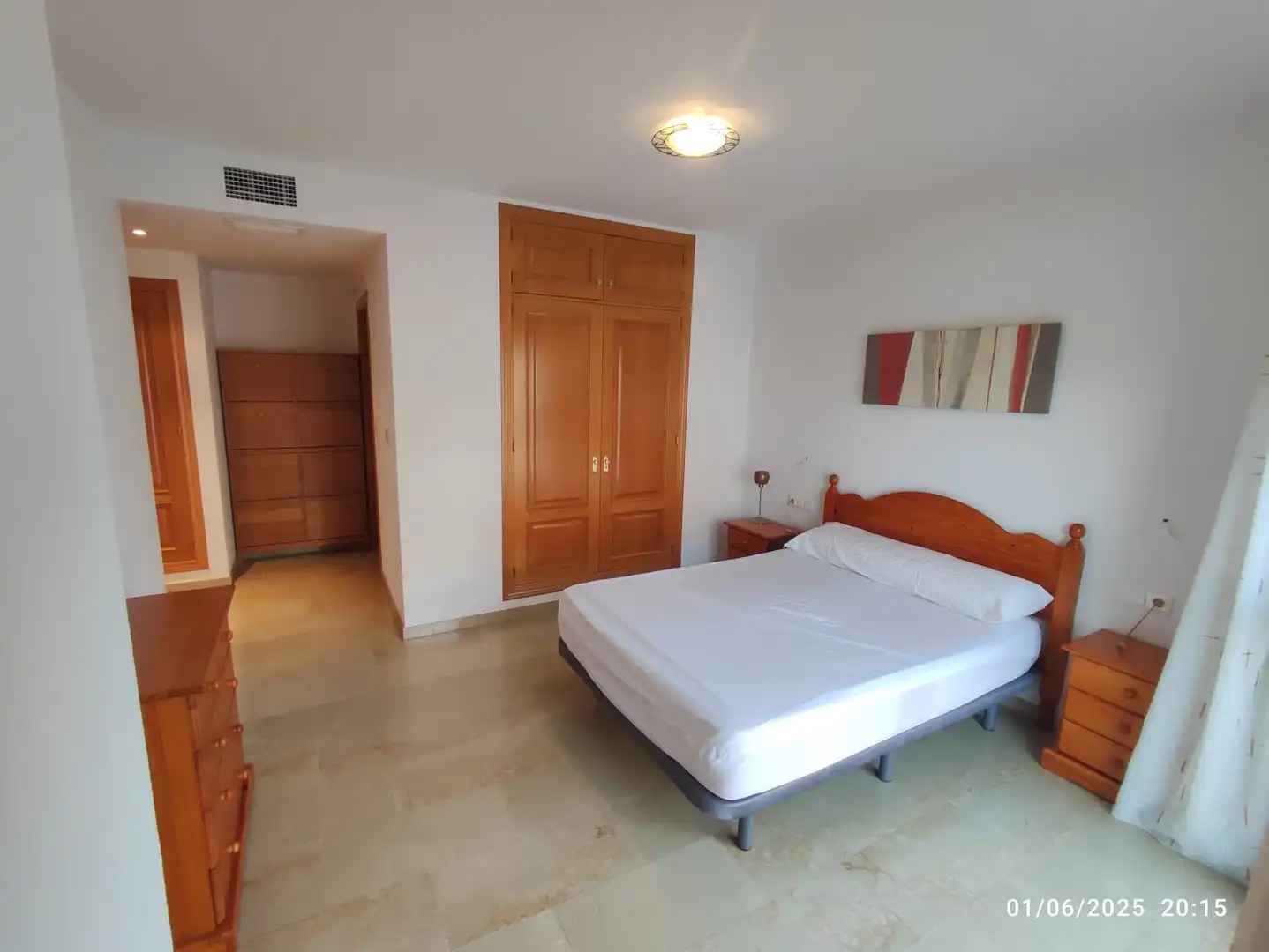 Habitación de Piso de alquiler en Granada con Aire acondicionado, Calefacción y Jardín privado