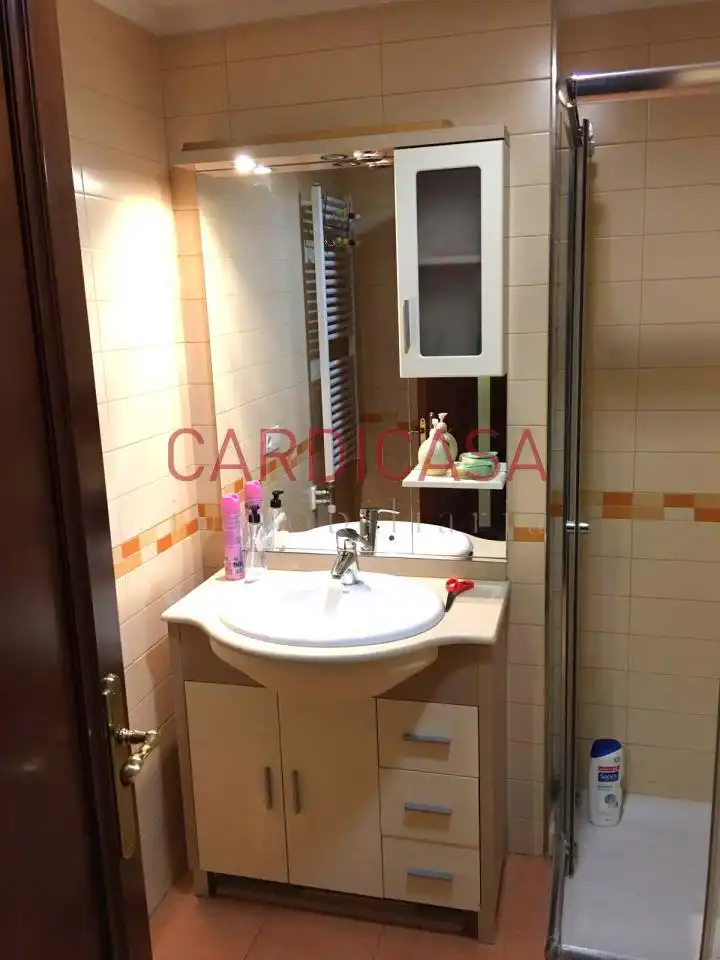 Bathroom of Study for sale in Vigo   with Heating, Terrace and Furnished