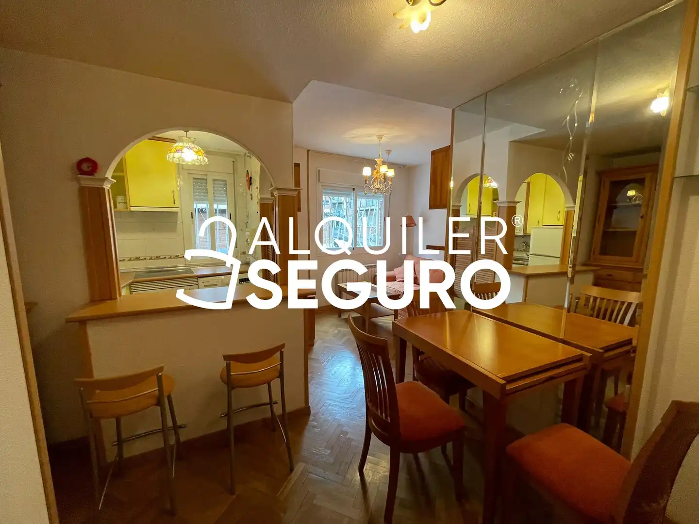 Comedor de Piso de alquiler en Madrid con Calefacción y Amueblado