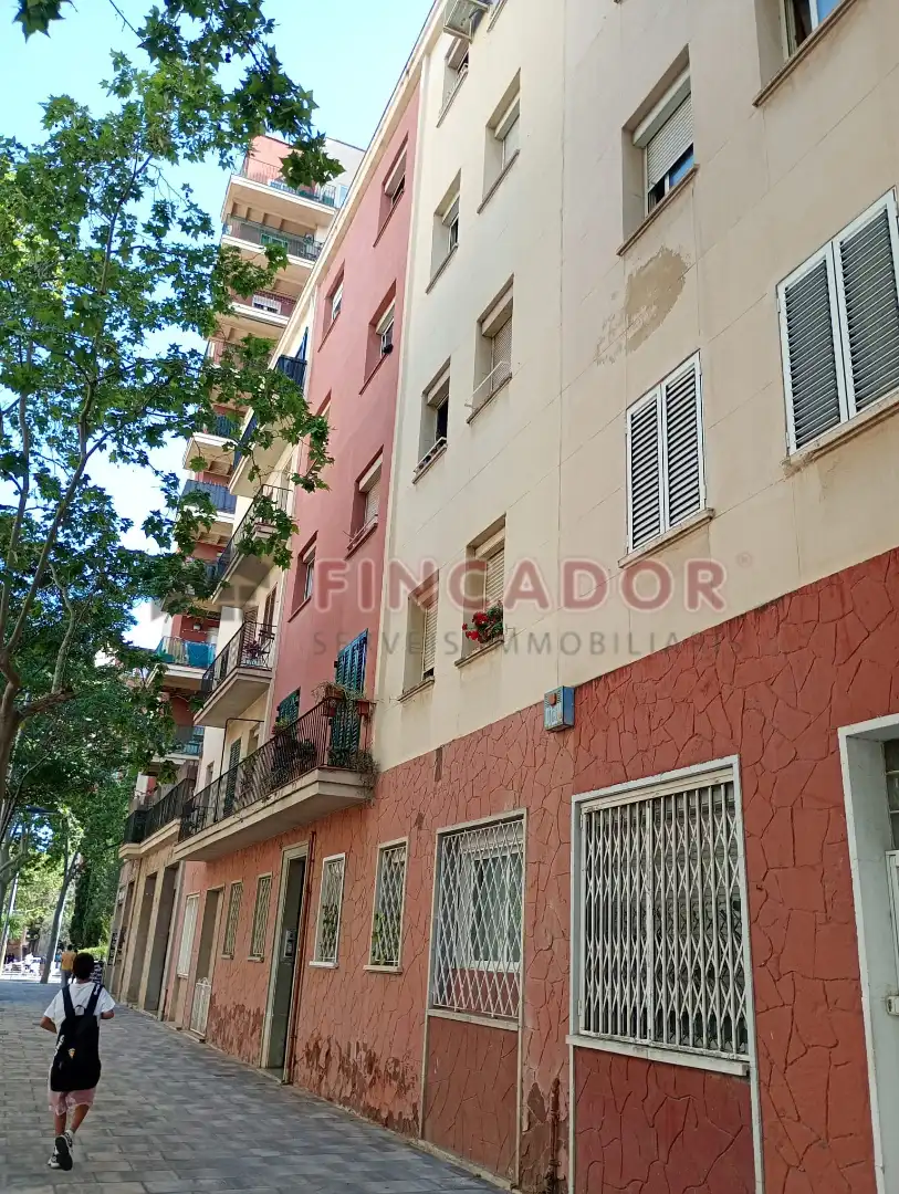 Vista exterior de Piso en venta en Barcelona con Aire acondicionado, Calefacción y Balcón