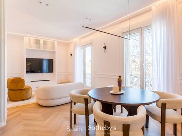 Appartement compact avec ascenseur à vendre à Calle de Francisco Silvela