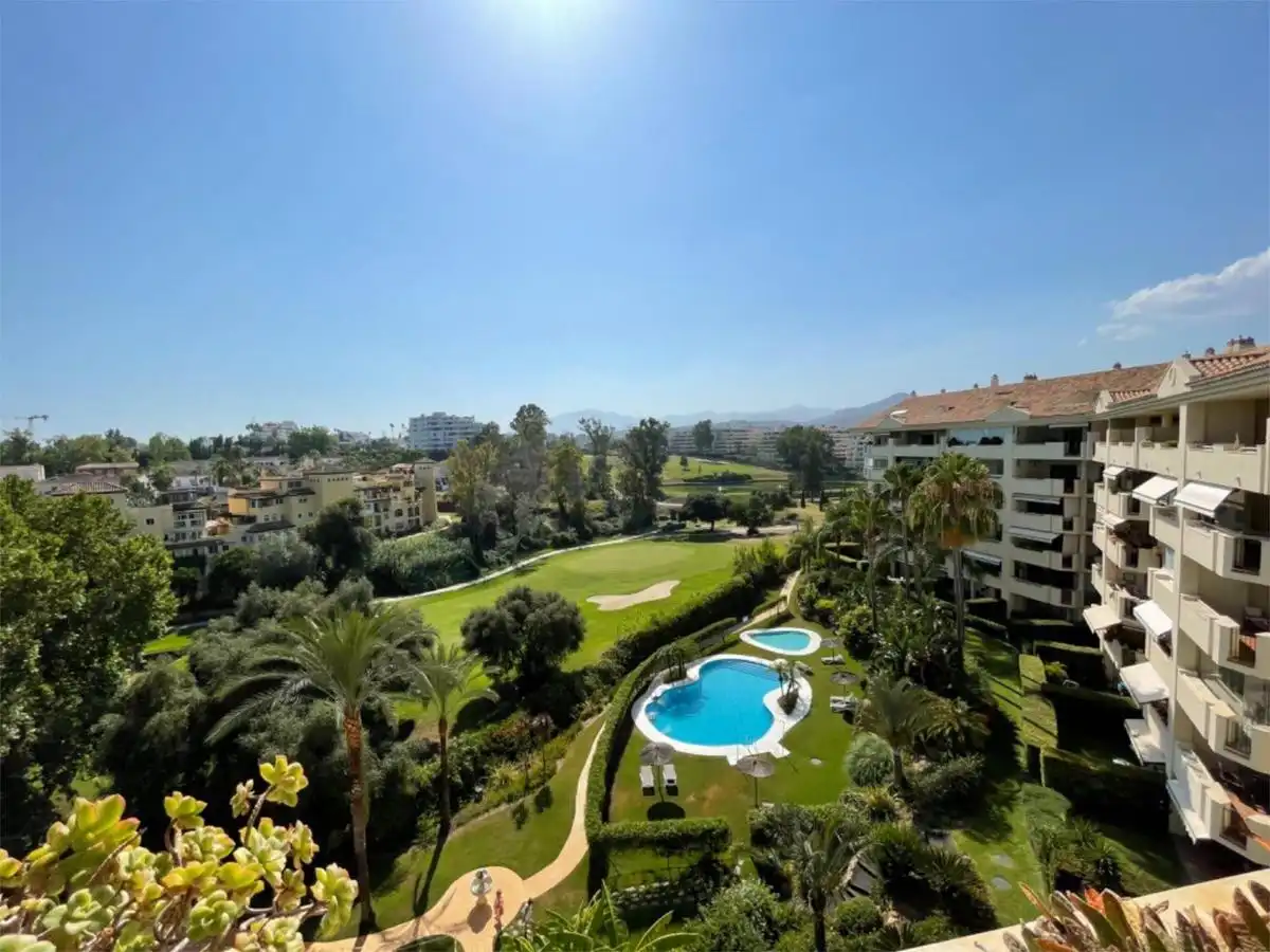 Attic for rent in 25 (UR GUADALMINA ALTA), 5, Guadalmina Alta