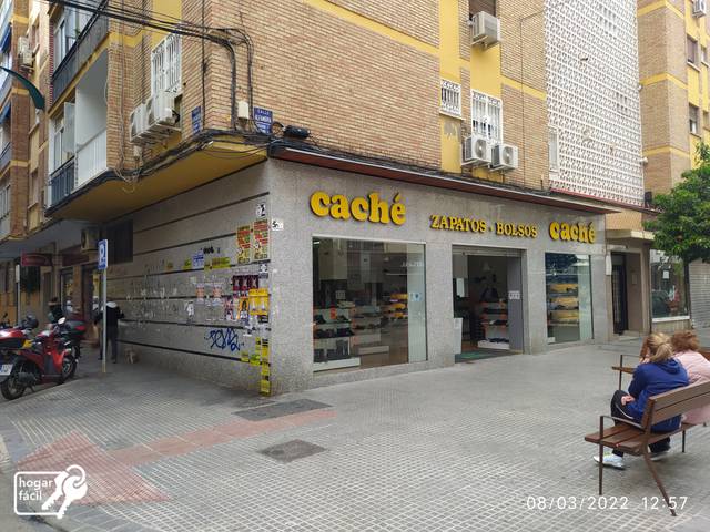Local comercial en Venta en Calle Alfambra, 3 en La Unión - Cruz de Humilladero - Los Tilos