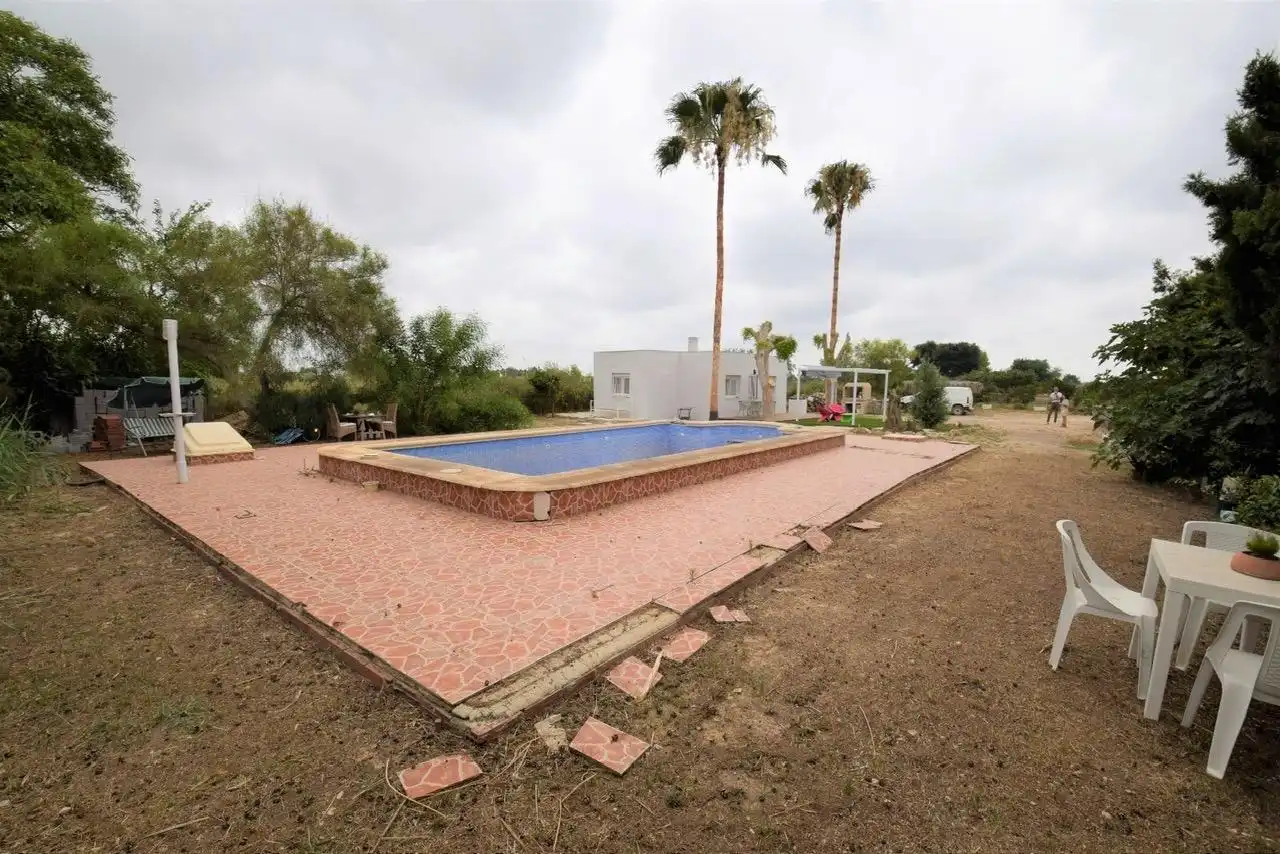 Piscina de Finca rústica en venta en Daya Vieja