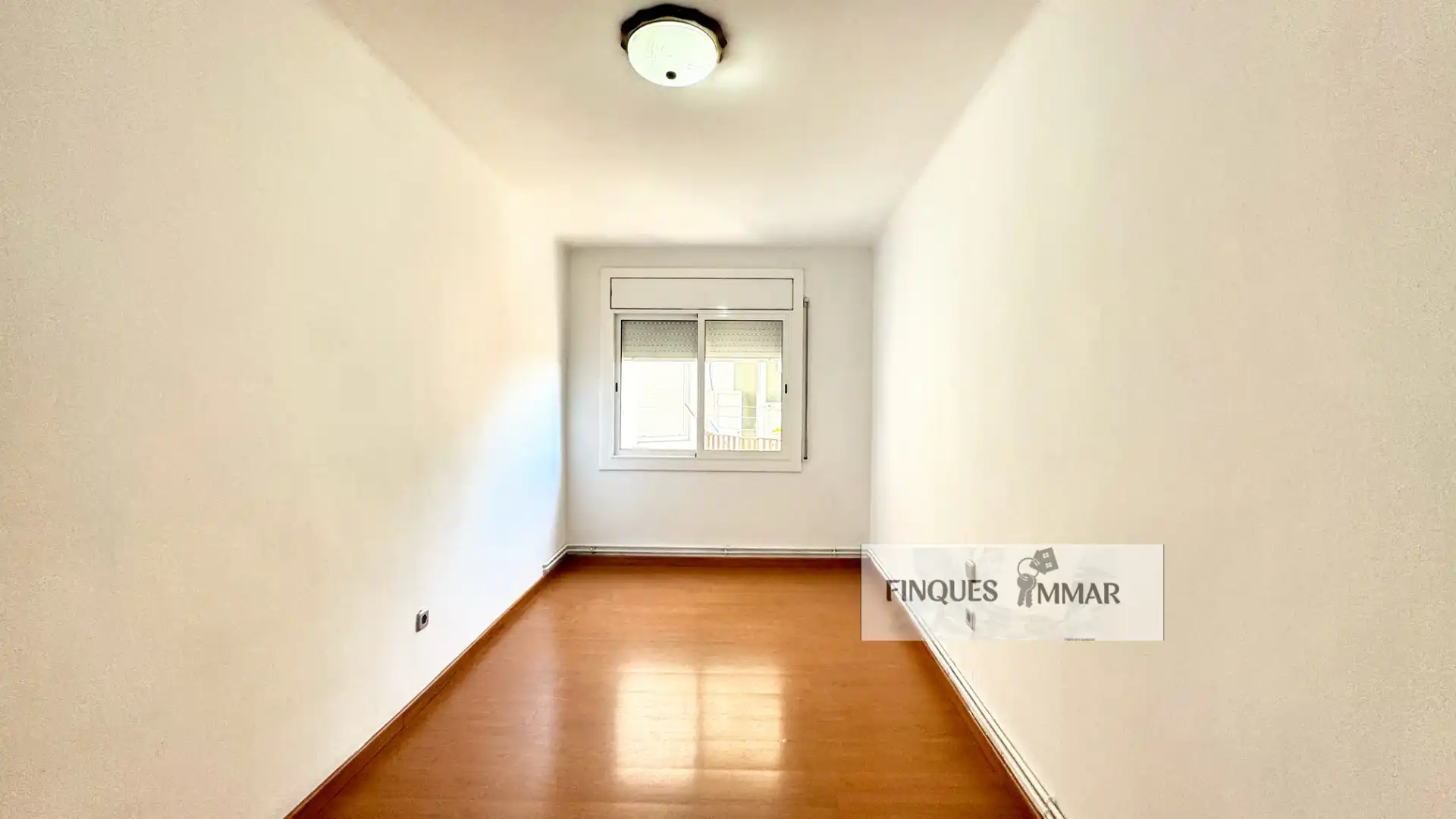 Habitación de Piso en venta en Terrassa con Calefacción y Balcón