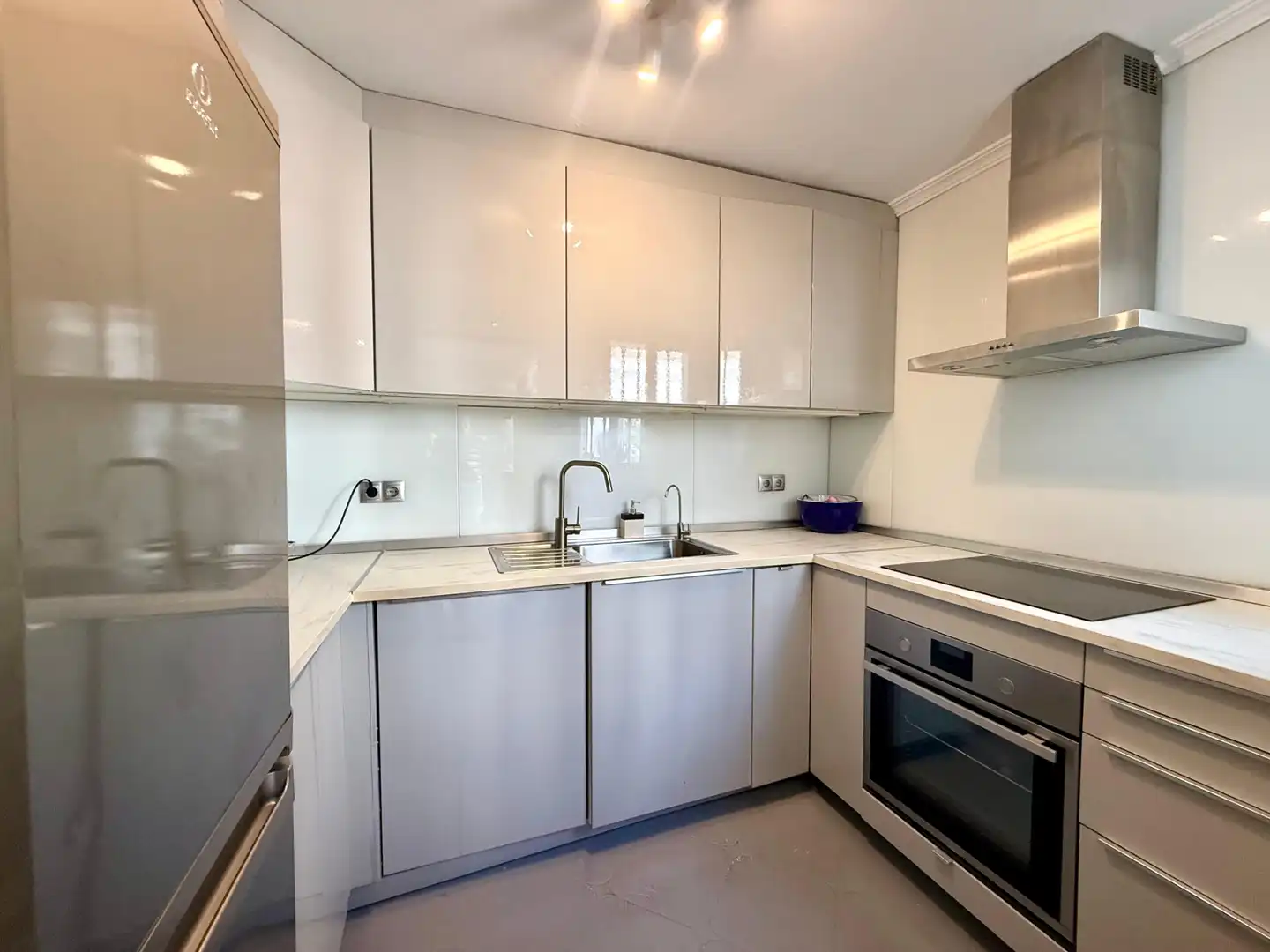 Casa a schiera in vendita a Puerto Deportivo, imagen 10