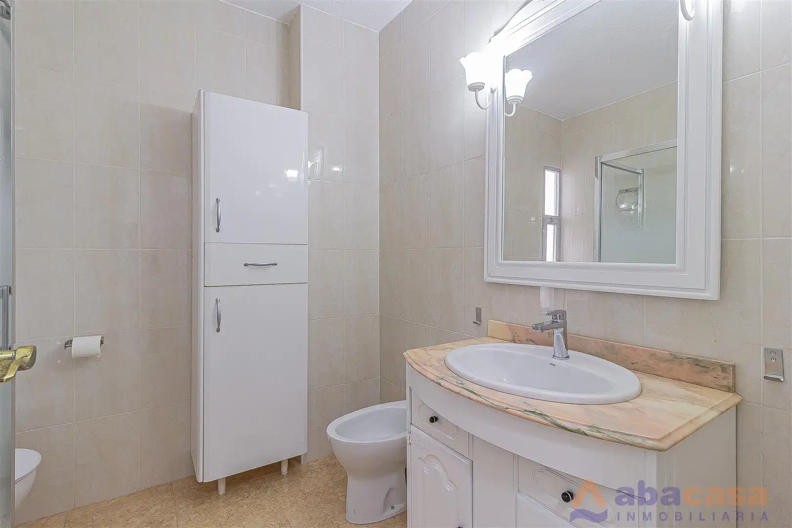 Bathroom of Flat for sale in La Manga del Mar Menor  with Terrace, Furnished and Oven