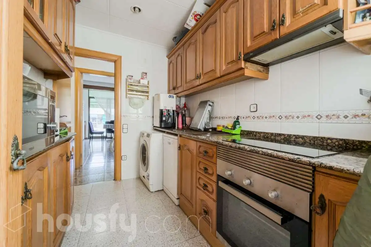 Cuina de Pis en venda en Barcelona amb Aire condicionat i Balcó