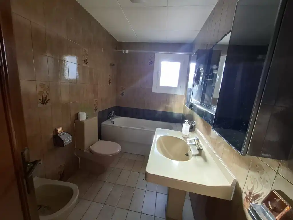 Bathroom of Houses for sale in Pineda de Mar