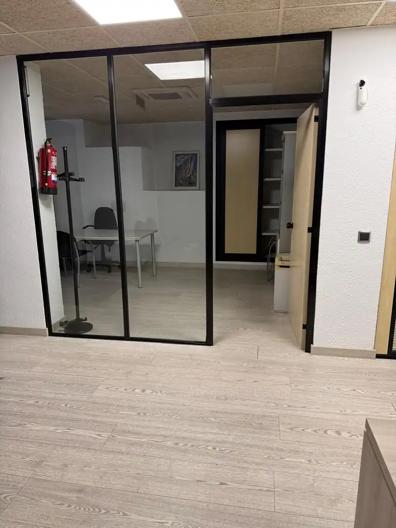 Local en venda en Ripollet amb Aire condicionat