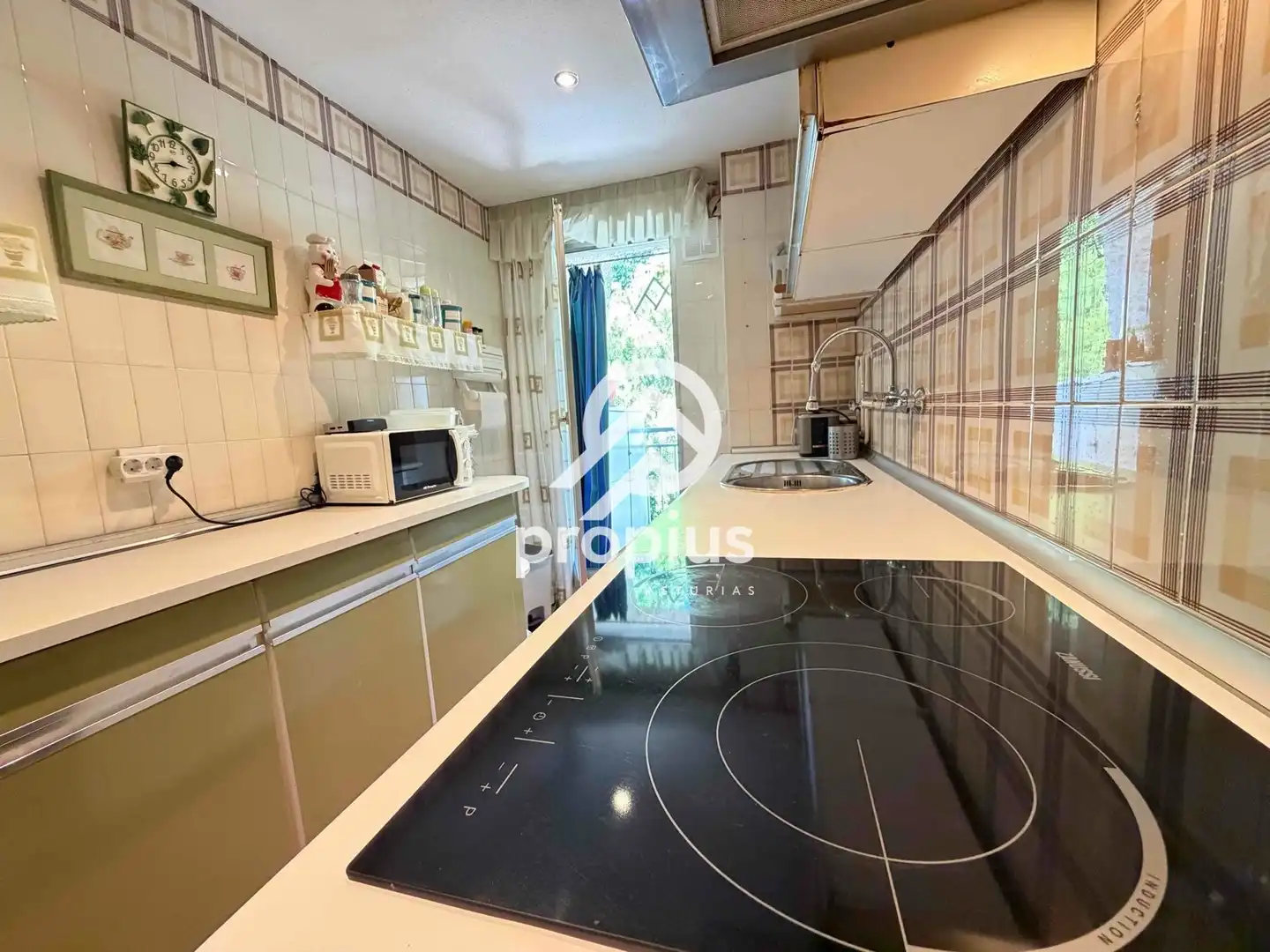 Cocina de Piso en venta en Hoyo de Manzanares con Calefacción, Parquet y Terraza