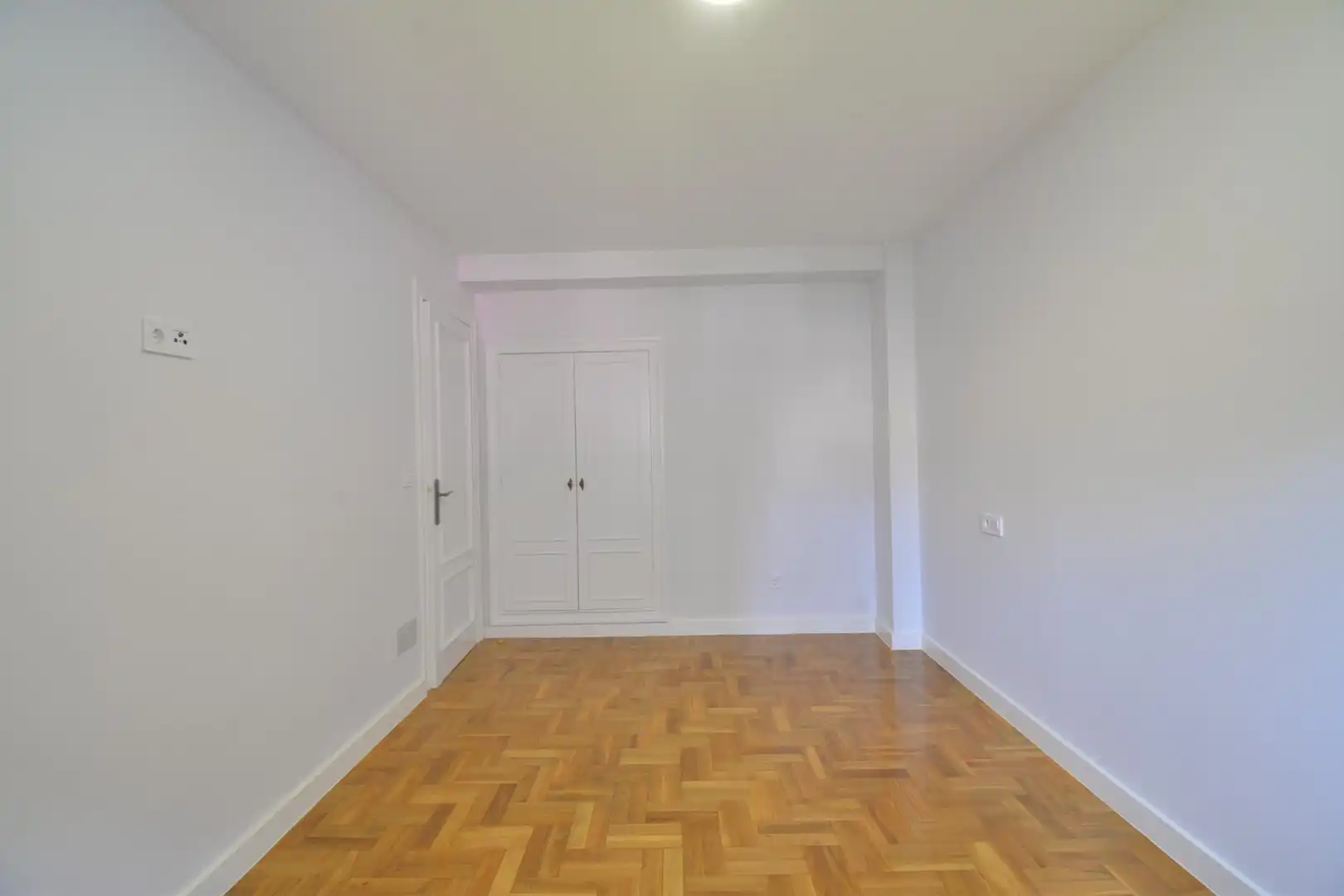 Schlafzimmer von Haus oder Chalet zur Miete in Oviedo  mit Abstellraum