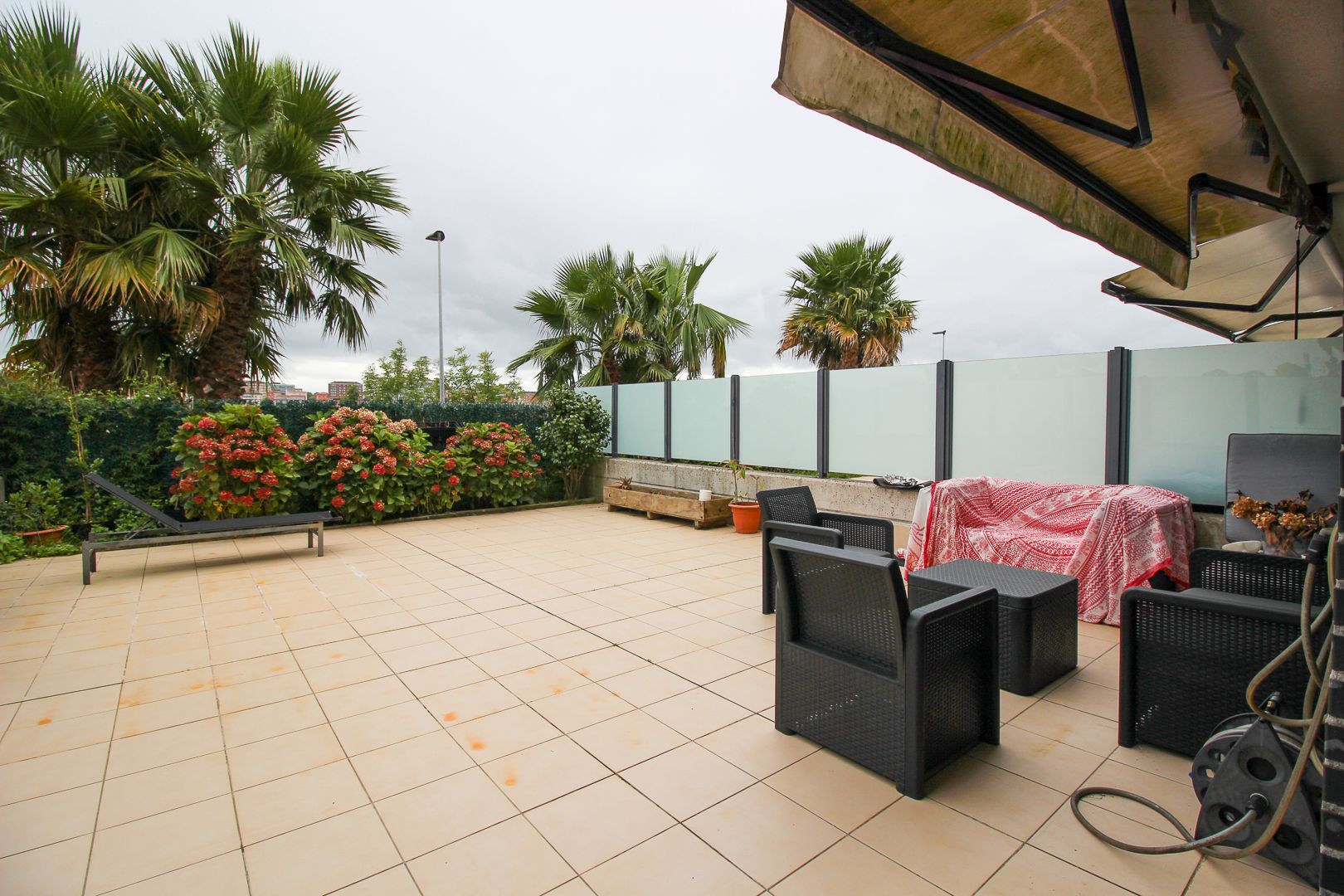 Apartamento de alquiler en Calle de Eduardo Obregón Barreda, 11A, Monte