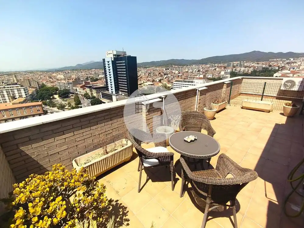 Dúplex con ascensor en venta en Centre