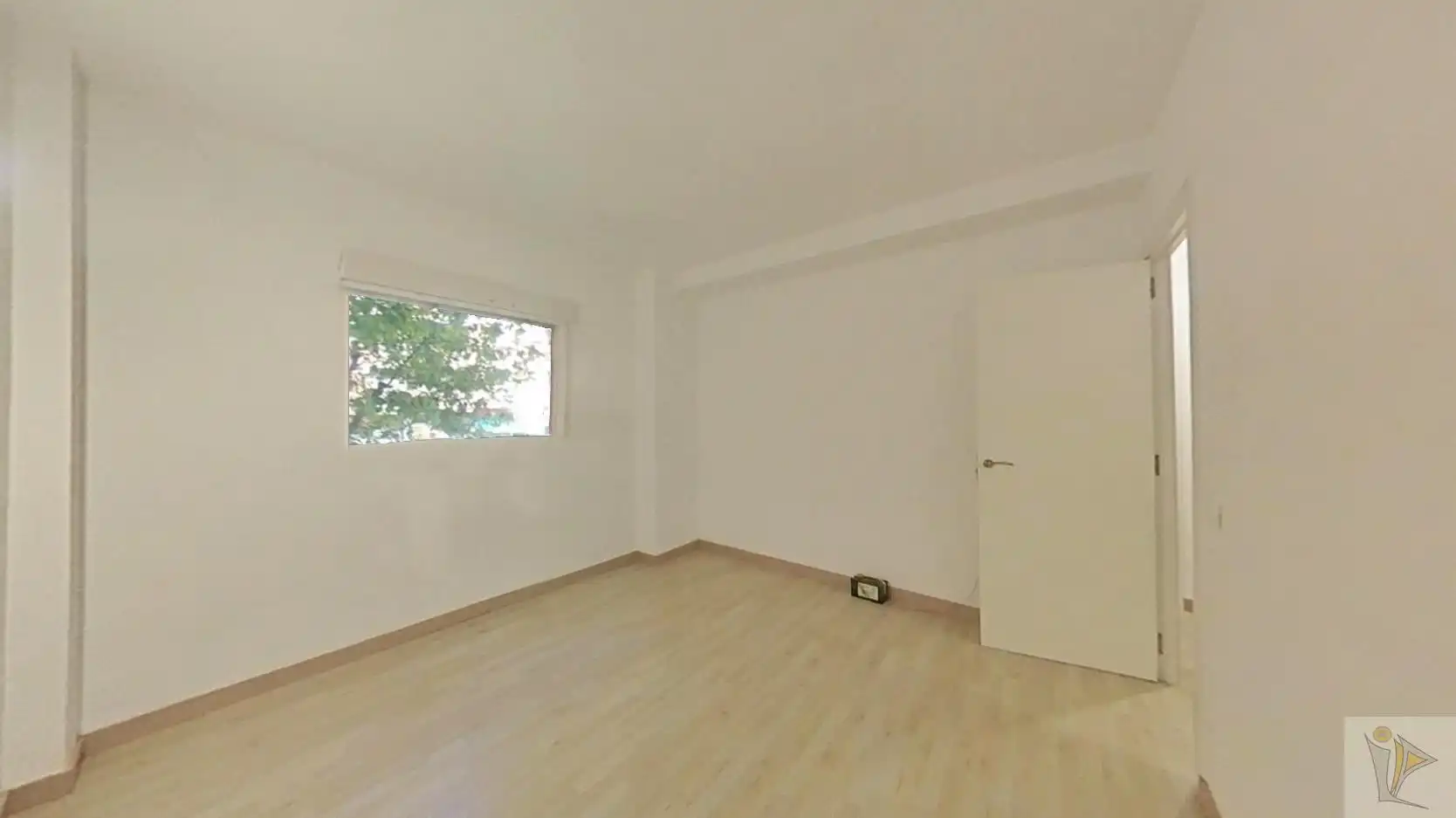Flat for sale in CL BELZUNEGUI , Puerta Bonita