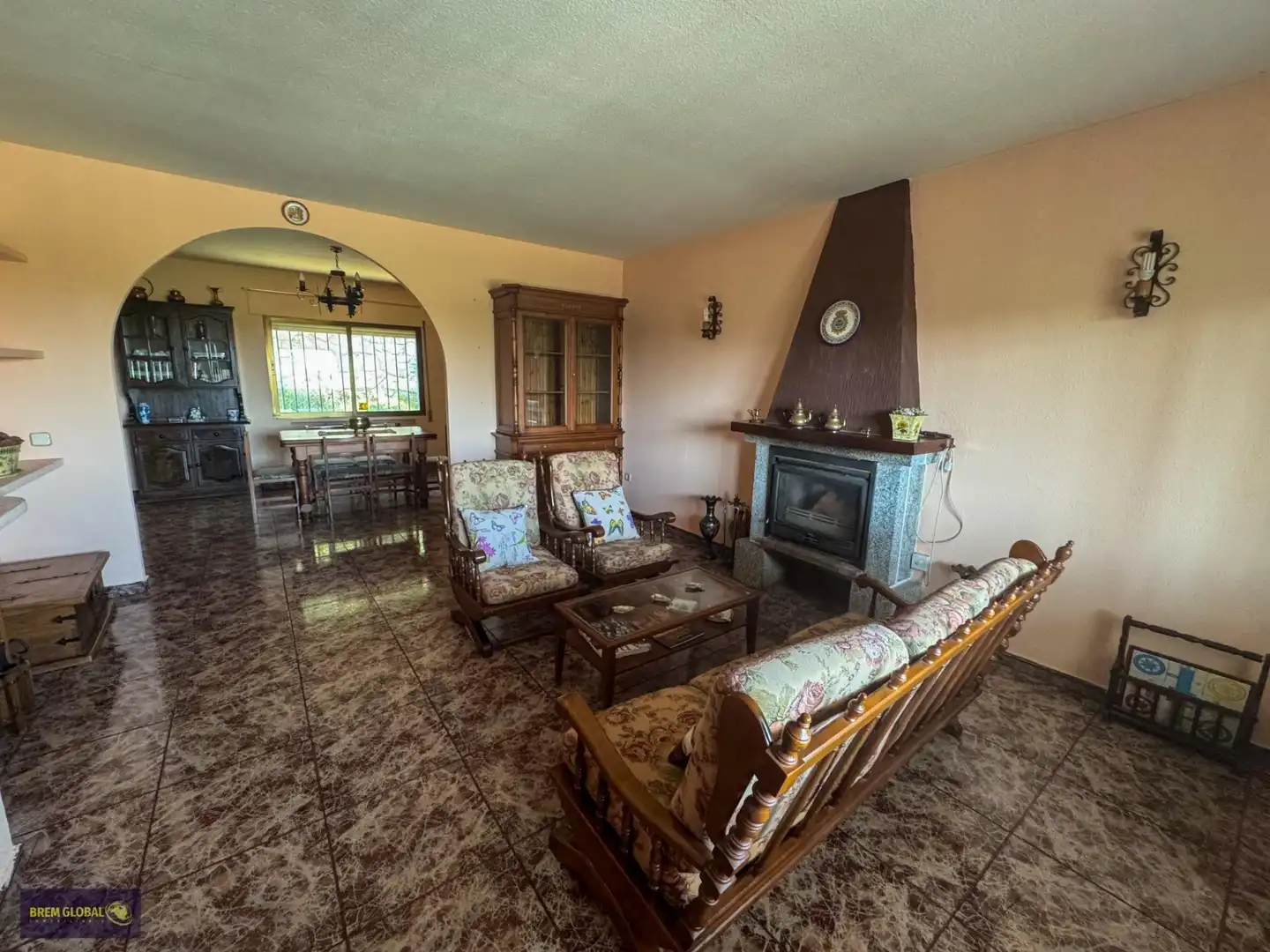 Sala de estar de Casa o chalet en venta en La Cabrera con Calefacción, Jardín privado y Terraza