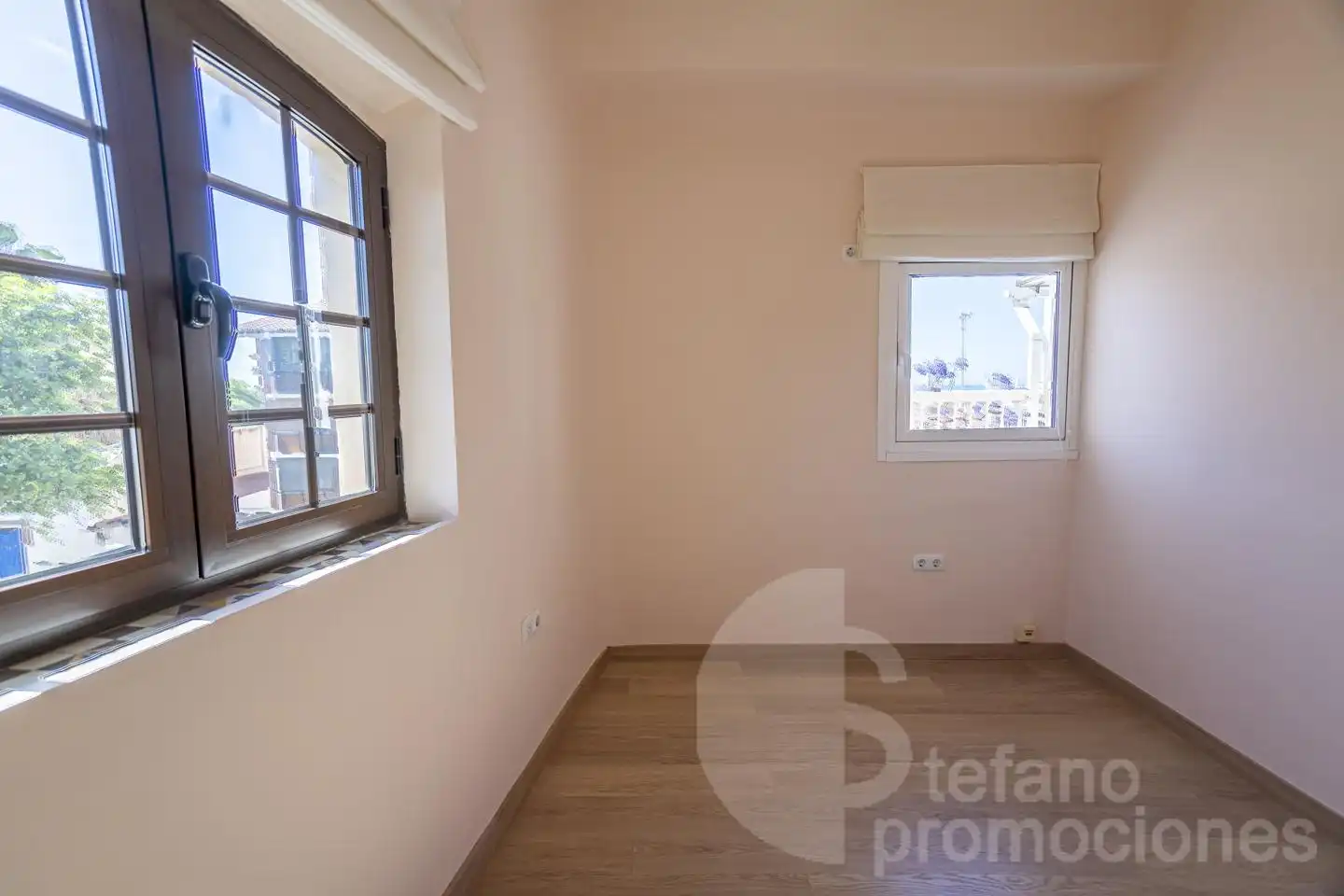 Bedroom of Attic for sale in Málaga  with Air Conditioner, Terrace and Storage room