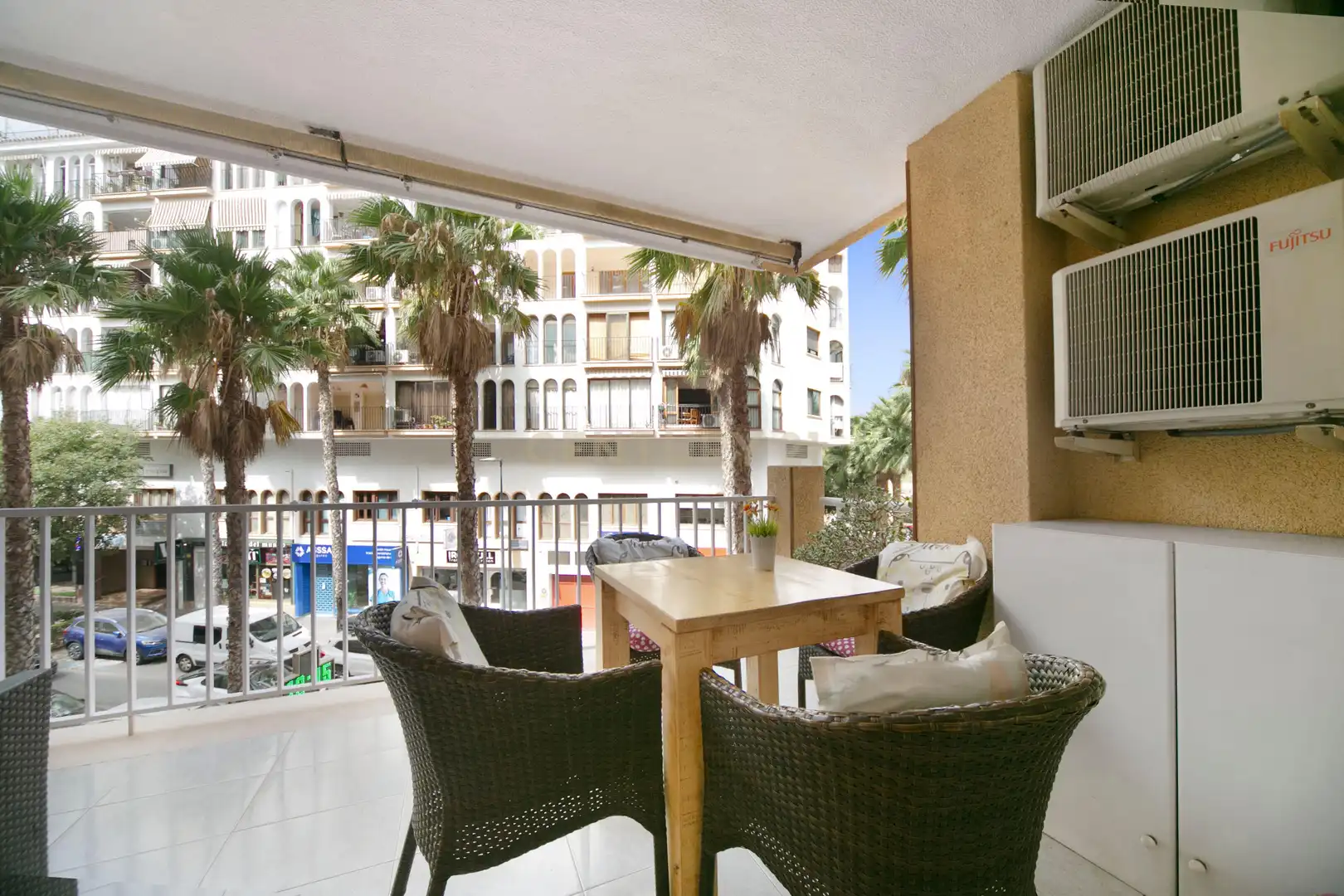 Terraza de Apartamento de alquiler en Calpe / Calp con Aire acondicionado, Horno y Lavadora