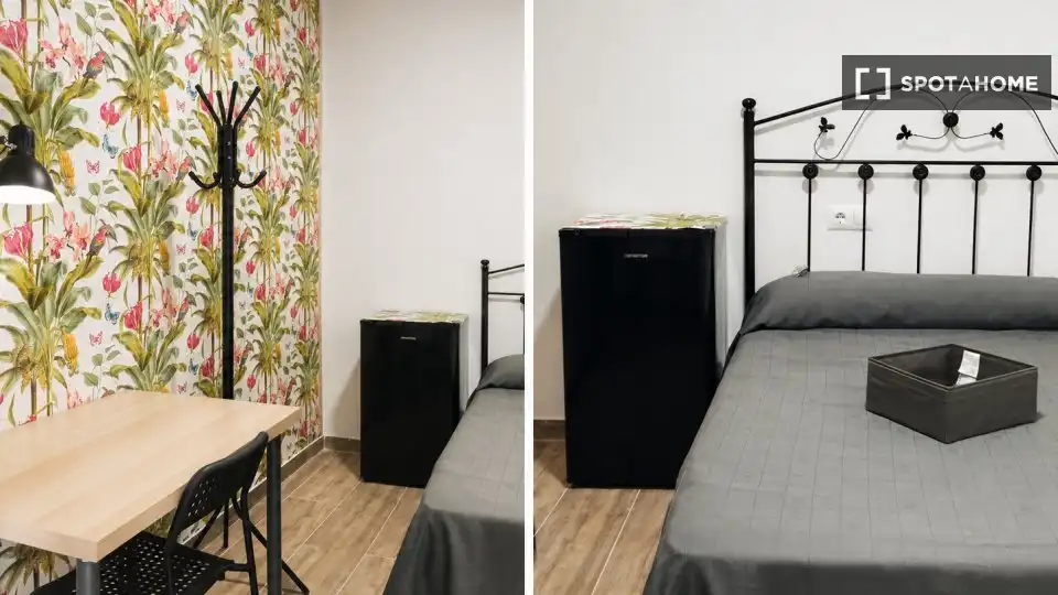 Bedroom of Flat for share in Alameda - Mentidero - Teatro Falla