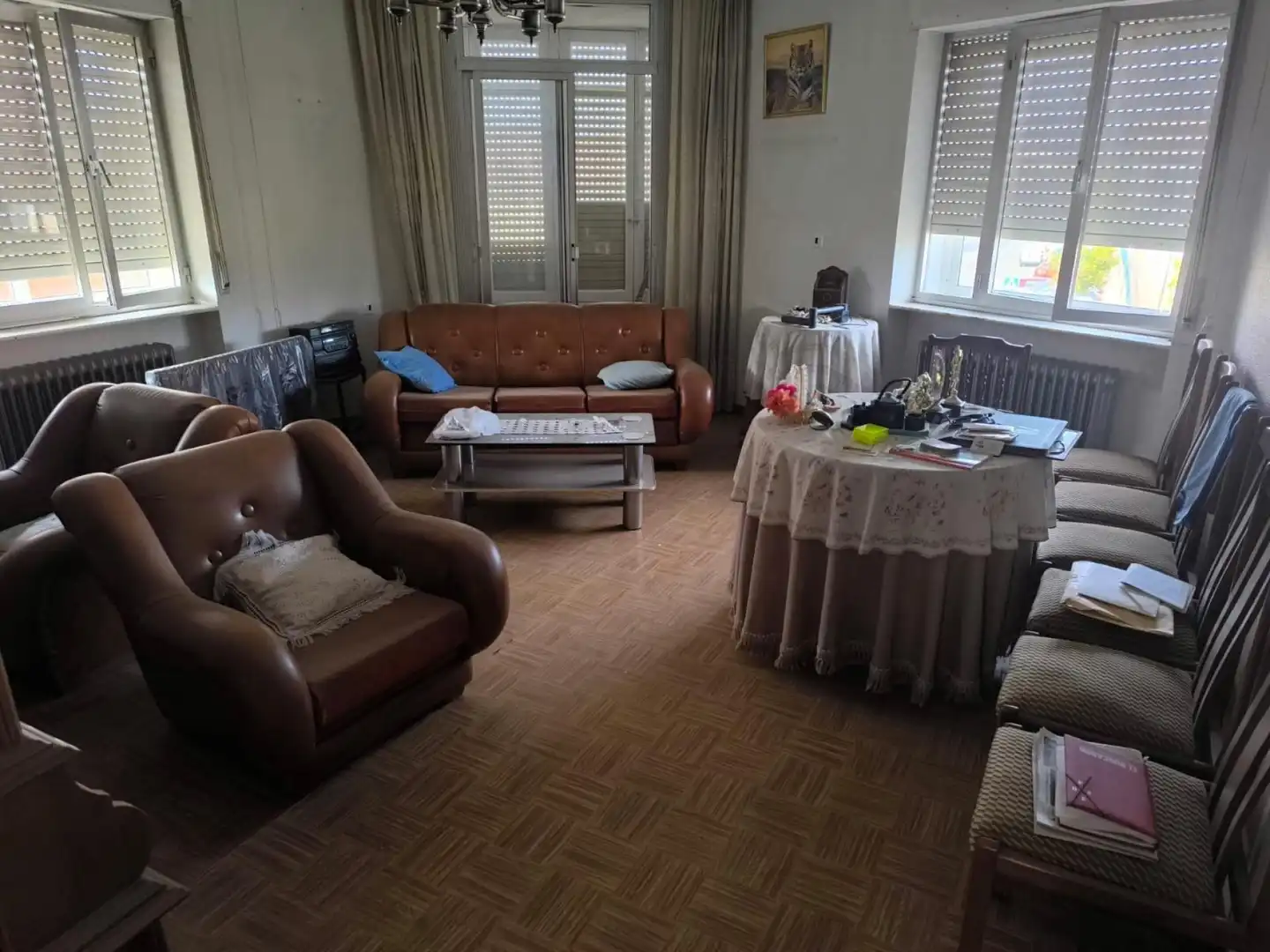 Sala d'estar de Casa adosada en venda en Santa María del Páramo amb Calefacció i Terrassa