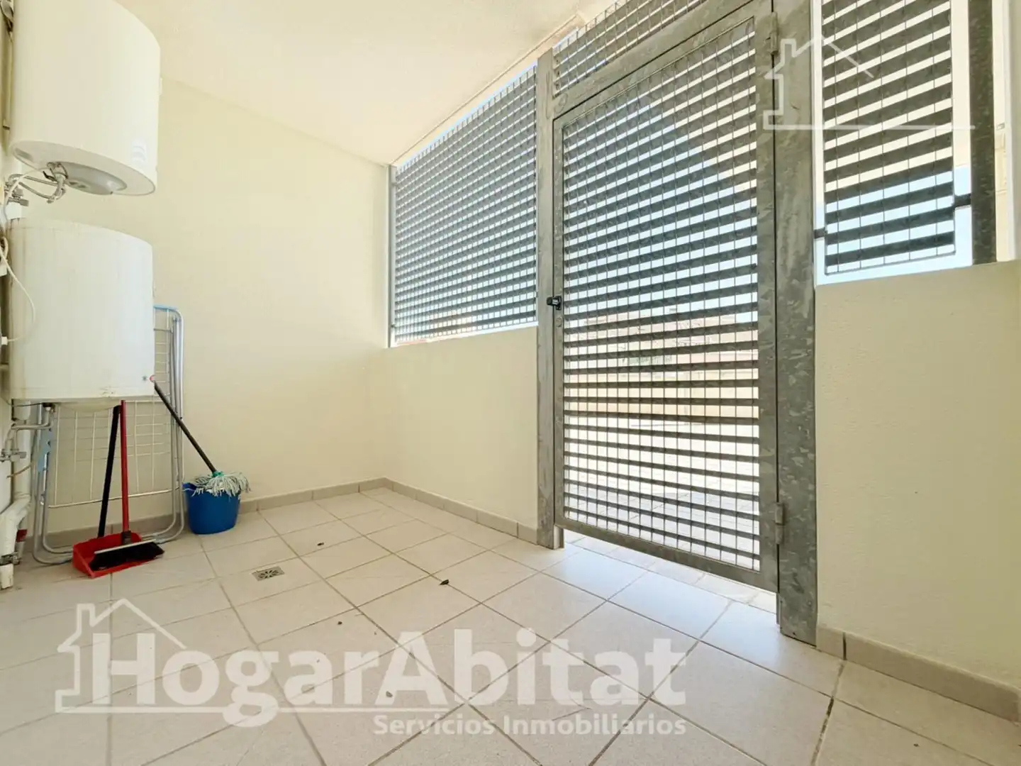 Terrassa de Pis en venda en Llíria amb Terrassa, Traster i Piscina comunitària