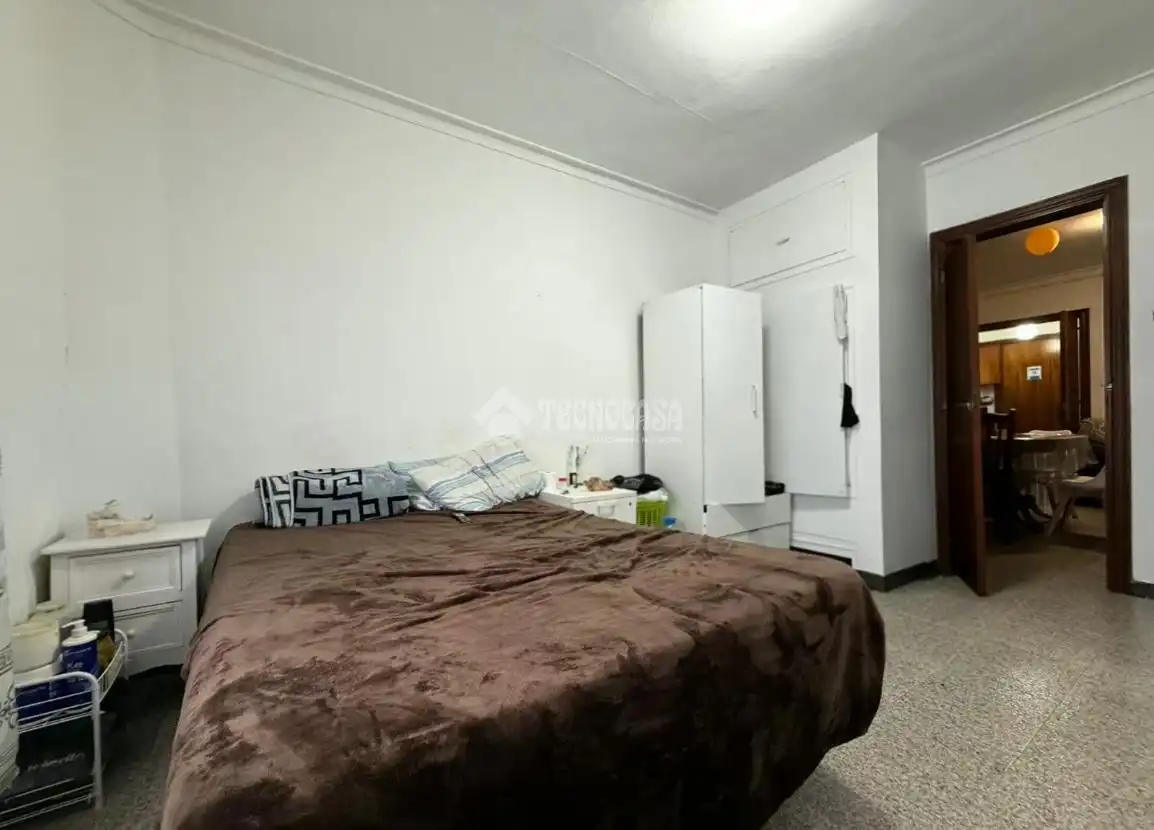 Habitación de Piso en venta en Santa Coloma de Gramenet