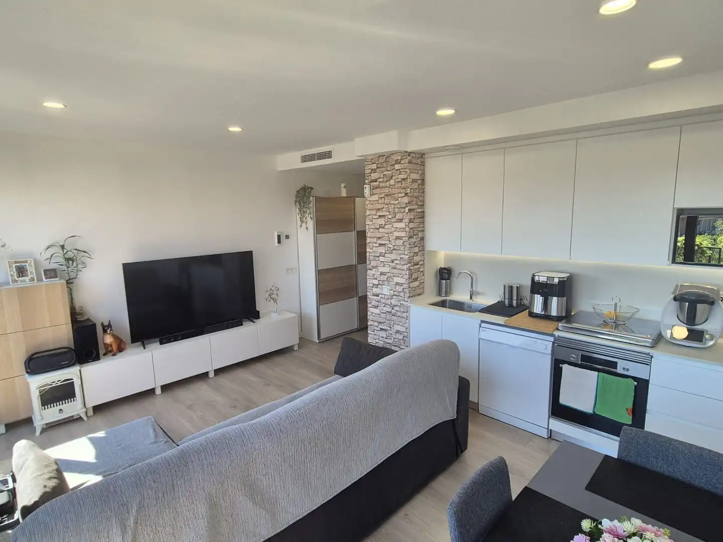 Living room of Attic for sale in Cubelles  with Air Conditioner and Terrace
