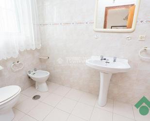 Bathroom of Flat for sale in Algeciras