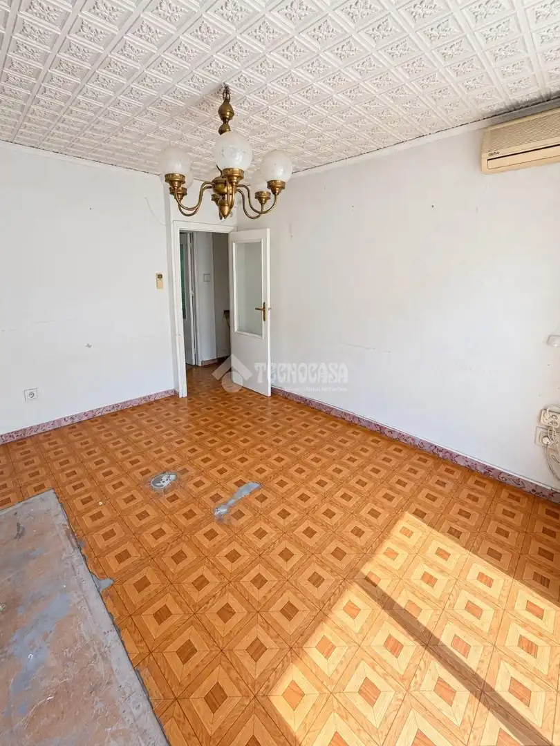 Sala de estar de Piso en venta en Madrid con Parquet
