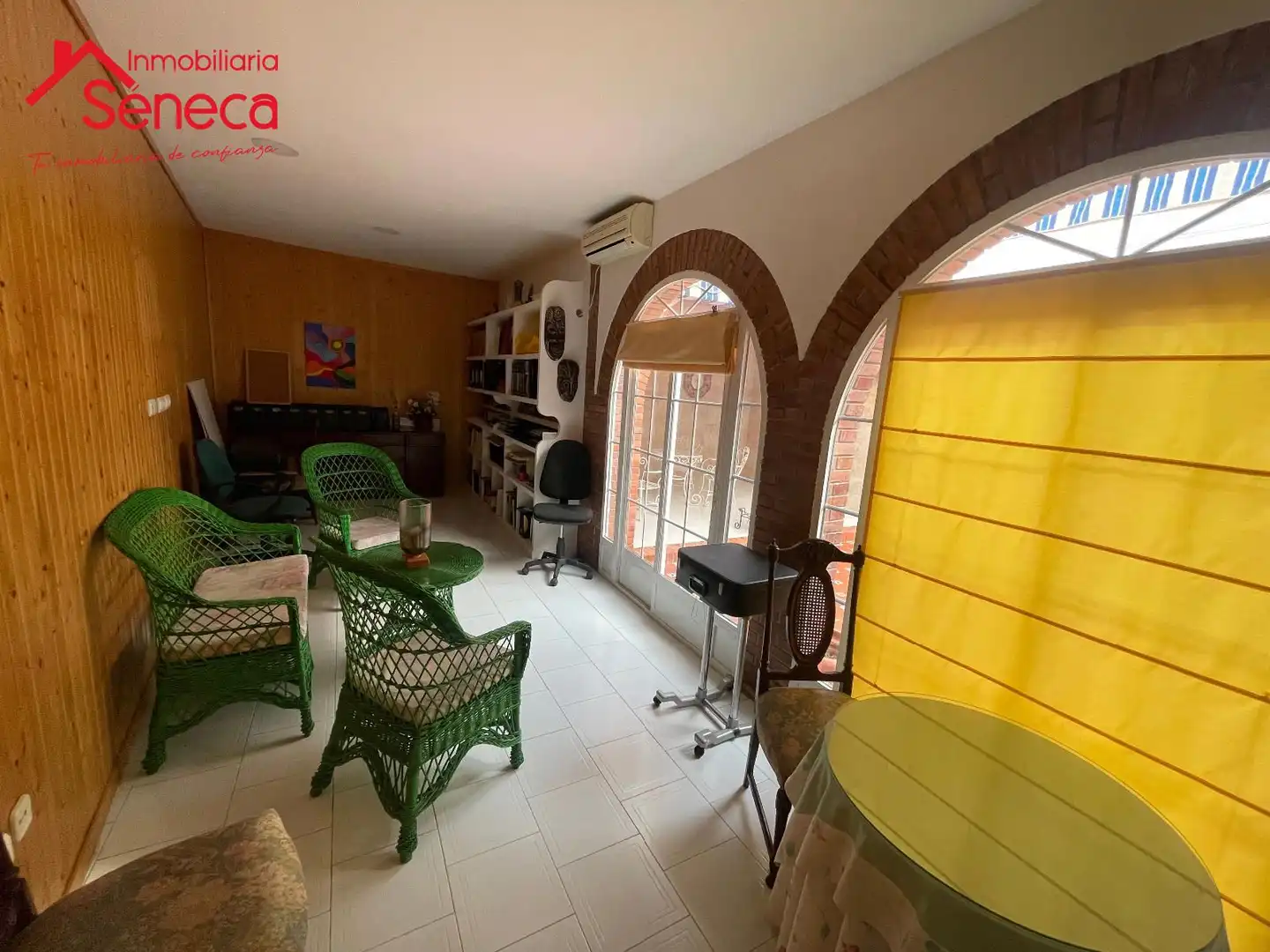 Living room of Detached homes for sale in El Carpio  with Air Conditioner, Heating and Furnished