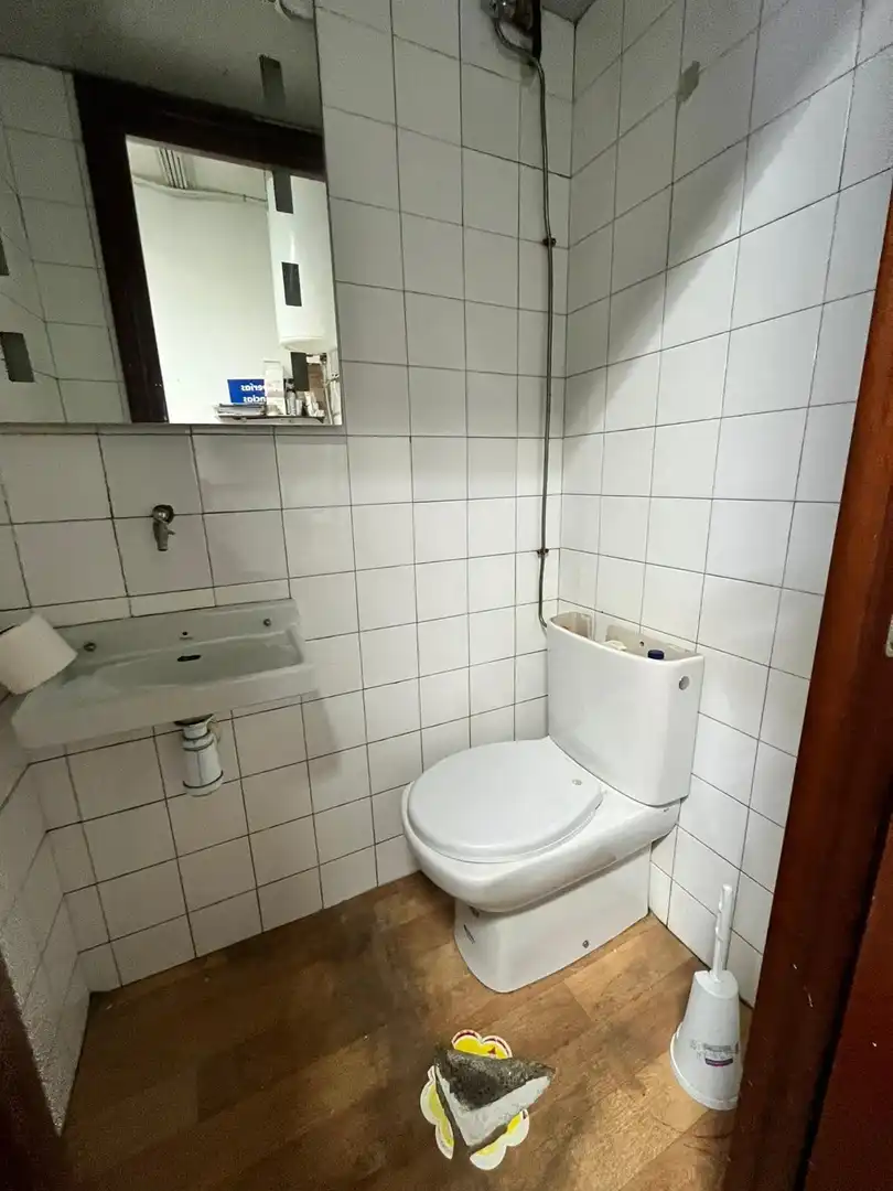 Baño de Local de alquiler en Basauri 