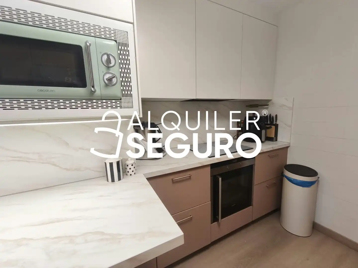 Cuina de Pis de lloguer en Zaragoza amb Aire condicionat, Calefacció i Terrassa
