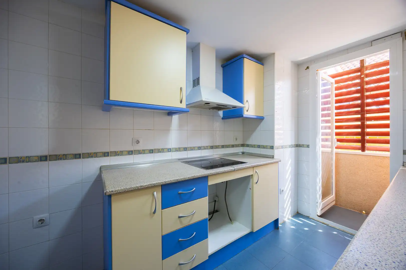 Kitchen of Flat for sale in Gerindote  with Storage room and Community pool