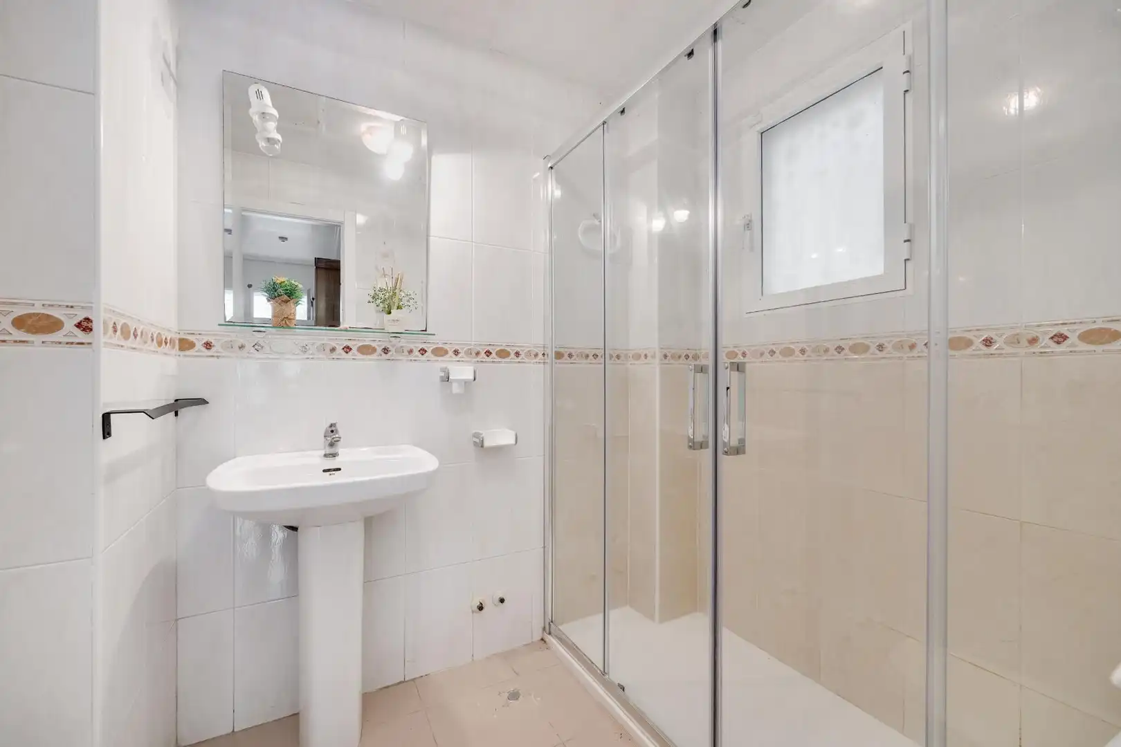 Bungalow with pool for sale in Calle Ramón Rubial Cavias, imagen 19