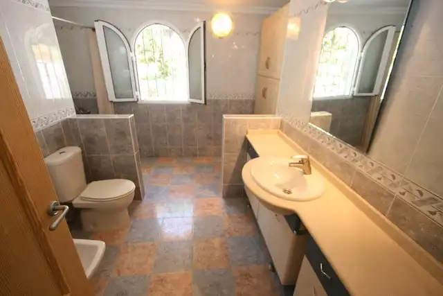 Bathroom of Houses for sale in Frigiliana  with Air Conditioner, Private garden and Terrace