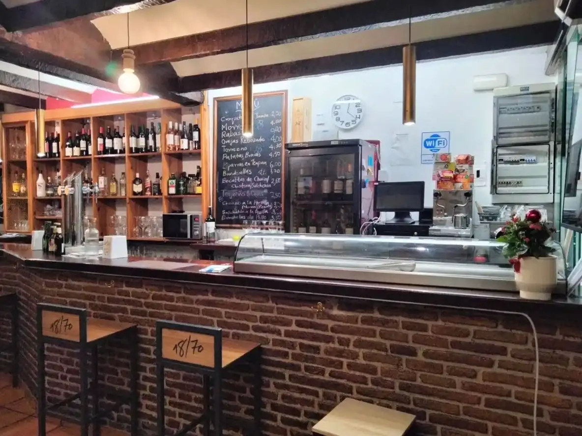 Local en traspaso en  Logroño con Aire acondicionado, Calefacción y Amueblado