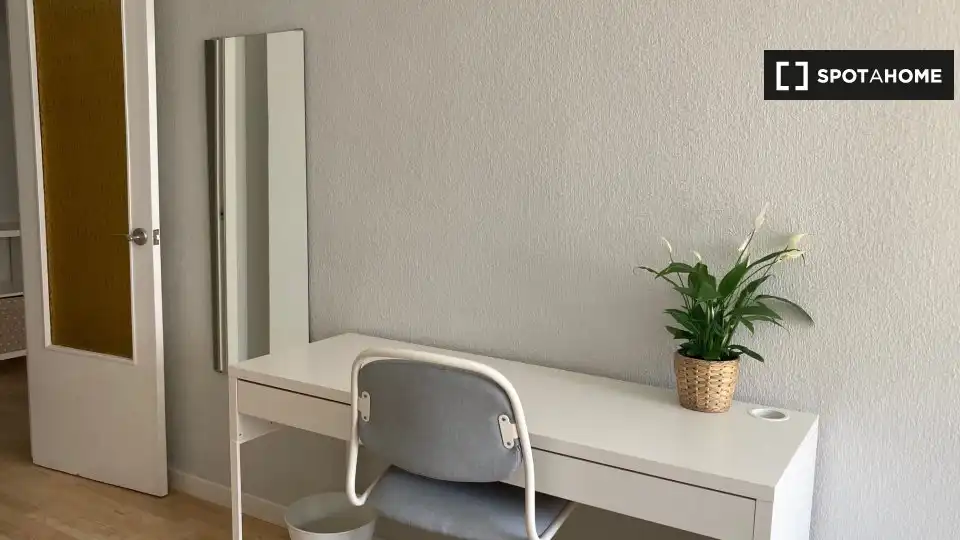 Room in Mercado